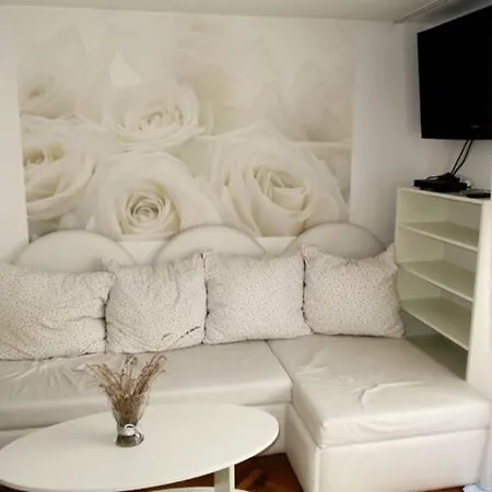 & In The Rosy Garden Guest house 3*